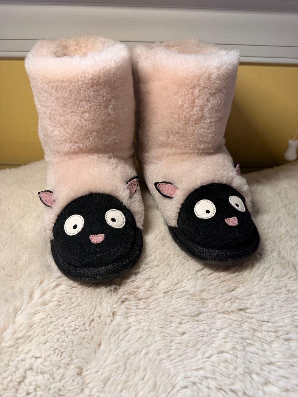 Emu Australia Kids lamb Face Booties